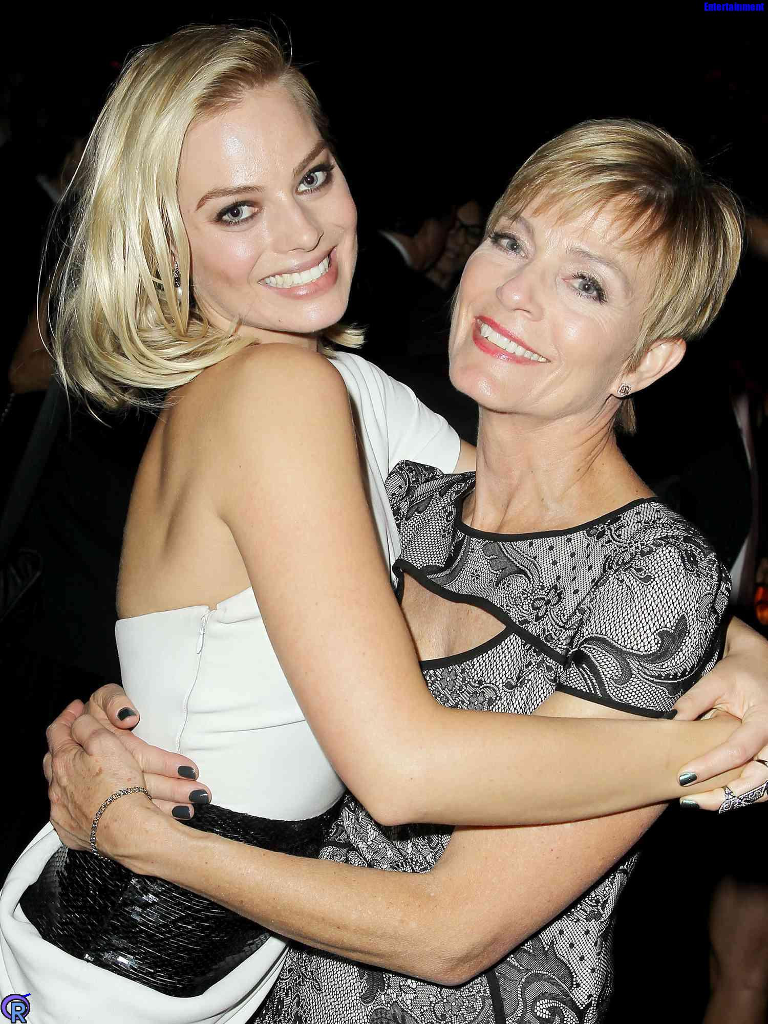 Sarie Kessler margot-robbie-mom-sarie-kessler-3-3cbe2d13fce34513b84bf7866ac6291c